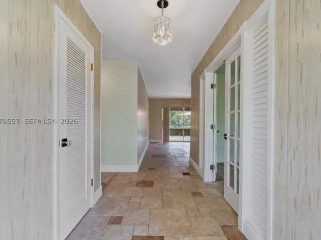 3-bedroom home for sale in Homestead - 19345 SW 312th St - MondialRealty