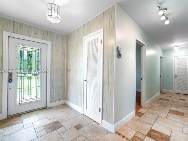 3-bedroom home for sale in Homestead - 19345 SW 312th St - MondialRealty