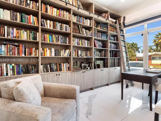 6-bedroom home for sale in Bay Harbor Islands - 1360 98th St - MondialRealty