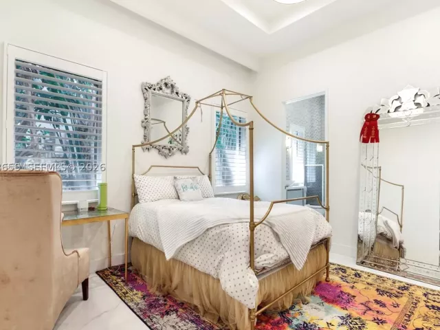 6-bedroom home for sale in Bay Harbor Islands - 1360 98th St - MondialRealty