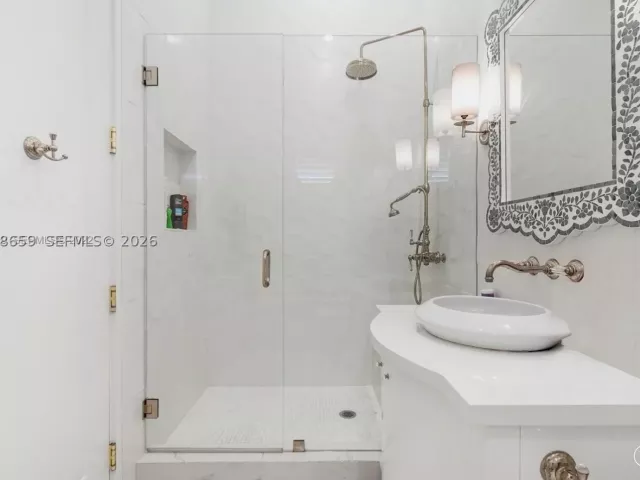 6-bedroom home for sale in Bay Harbor Islands - 1360 98th St - MondialRealty