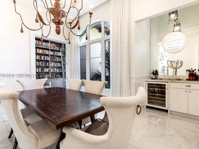 6-bedroom home for sale in Bay Harbor Islands - 1360 98th St - MondialRealty