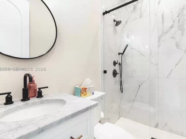 6-bedroom home for sale in Bay Harbor Islands - 1360 98th St - MondialRealty