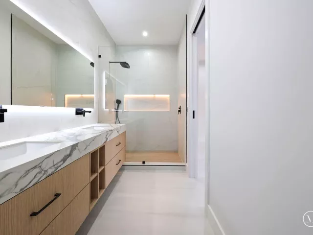 5-bedroom home for sale in Fort Lauderdale - 728 NE 17th Terrace - MondialRealty