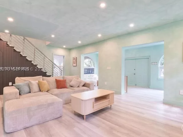 4-bedroom home for rent in Miami - 22 NE 44th St 0 - MondialRealty