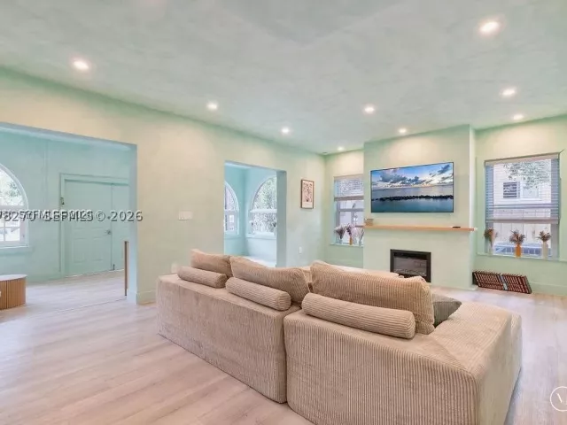 4-bedroom home for rent in Miami - 22 NE 44th St 0 - MondialRealty