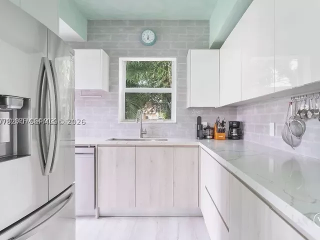 4-bedroom home for rent in Miami - 22 NE 44th St 0 - MondialRealty