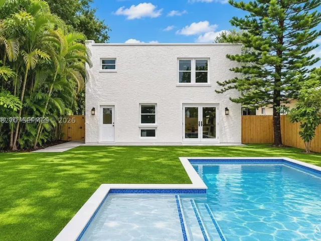 4-bedroom home for rent in Miami - 22 NE 44th St 0 - MondialRealty