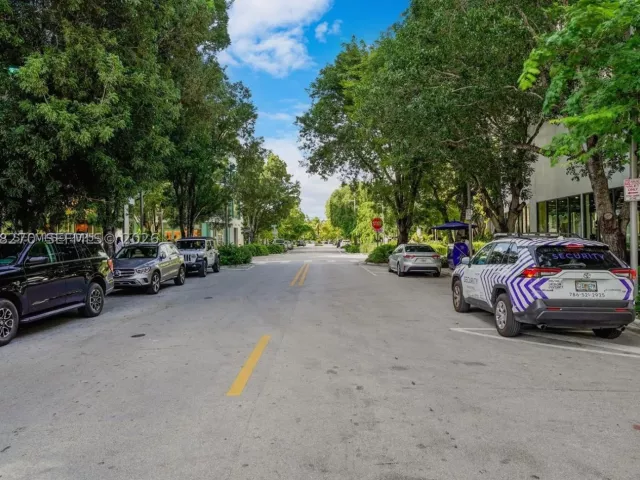4-bedroom home for rent in Miami - 22 NE 44th St 0 - MondialRealty