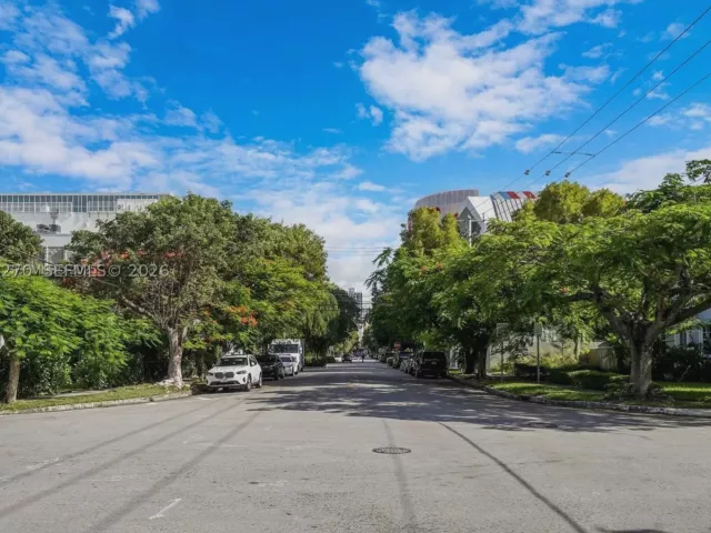 4-bedroom home for rent in Miami - 22 NE 44th St 0 - MondialRealty
