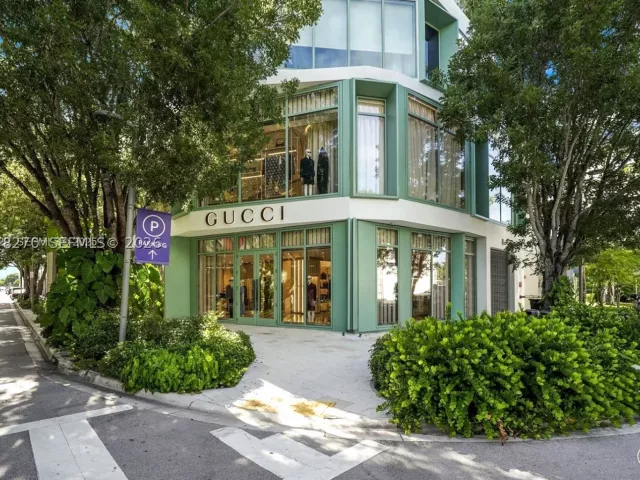 4-bedroom home for rent in Miami - 22 NE 44th St 0 - MondialRealty