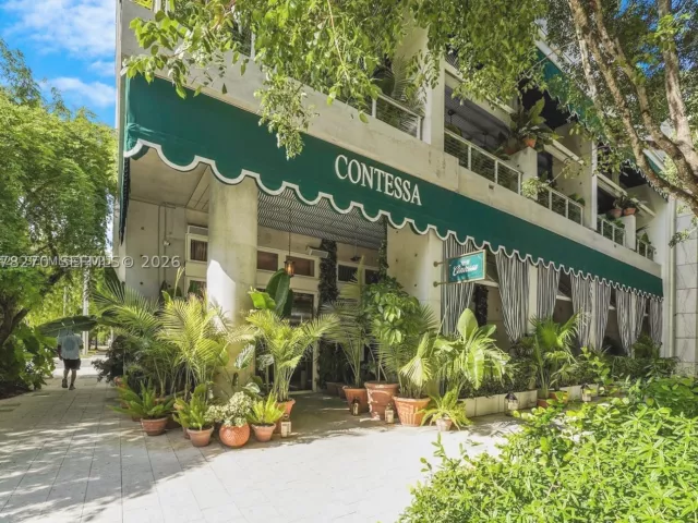 4-bedroom home for rent in Miami - 22 NE 44th St 0 - MondialRealty