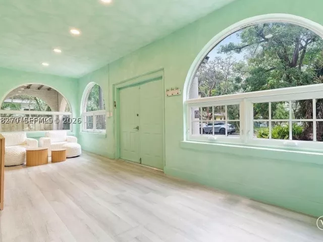 4-bedroom home for rent in Miami - 22 NE 44th St 0 - MondialRealty