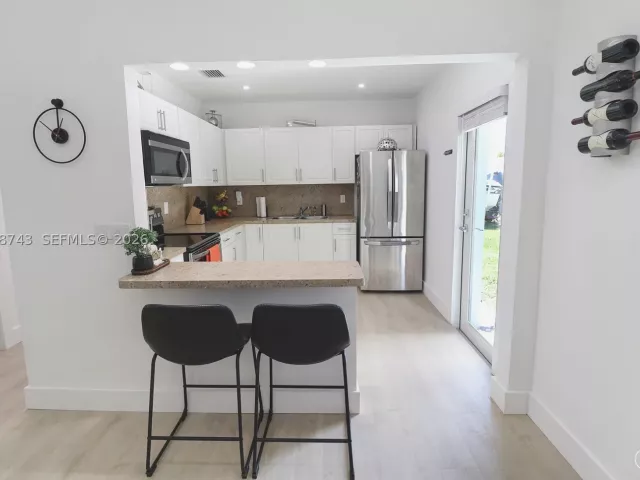 3-bedroom home for sale in Miami - 14940 Pierce St - MondialRealty