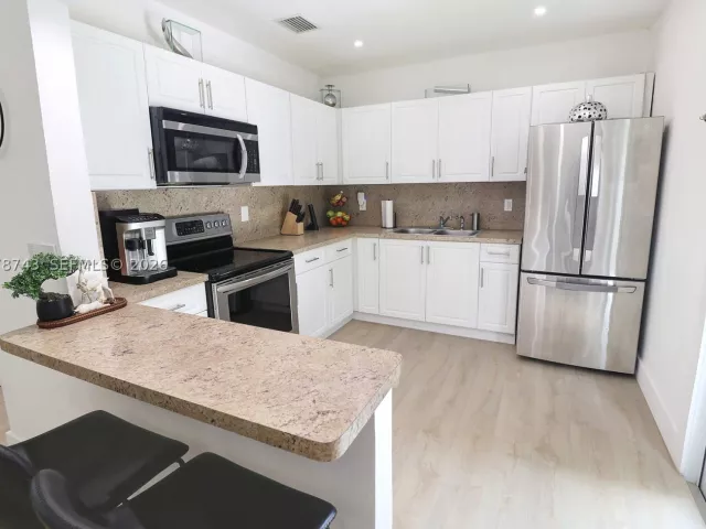 3-bedroom home for sale in Miami - 14940 Pierce St - MondialRealty