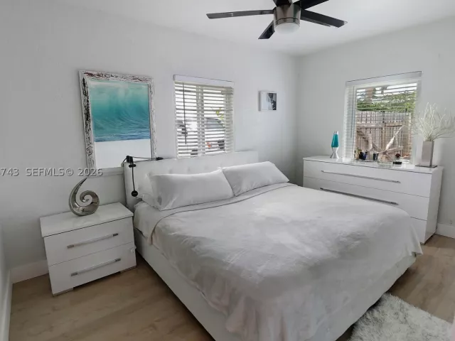 3-bedroom home for sale in Miami - 14940 Pierce St - MondialRealty