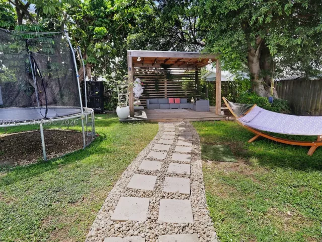 3-bedroom home for sale in Miami - 14940 Pierce St - MondialRealty