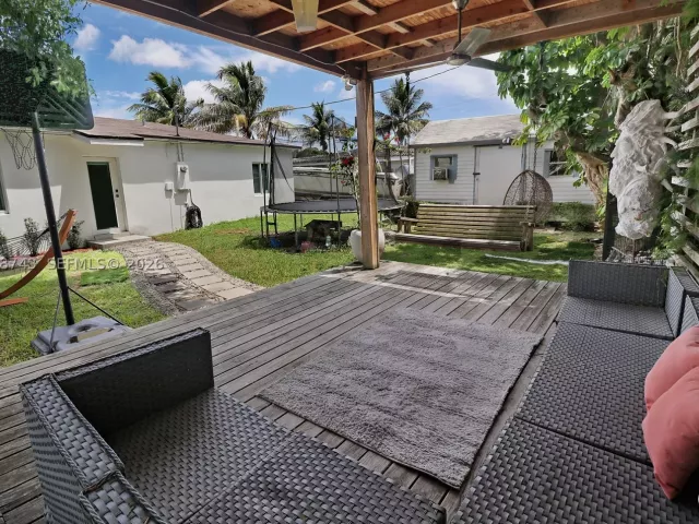 3-bedroom home for sale in Miami - 14940 Pierce St - MondialRealty