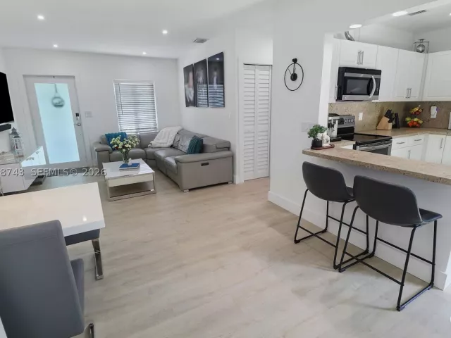 3-bedroom home for sale in Miami - 14940 Pierce St - MondialRealty