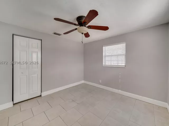 3-bedroom home for rent in Hollywood - 5900 N FARRAGUT DR 0 - MondialRealty