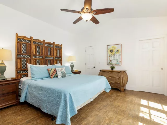 3-bedroom home for sale in West Palm Beach - 609 PALM Street - MondialRealty