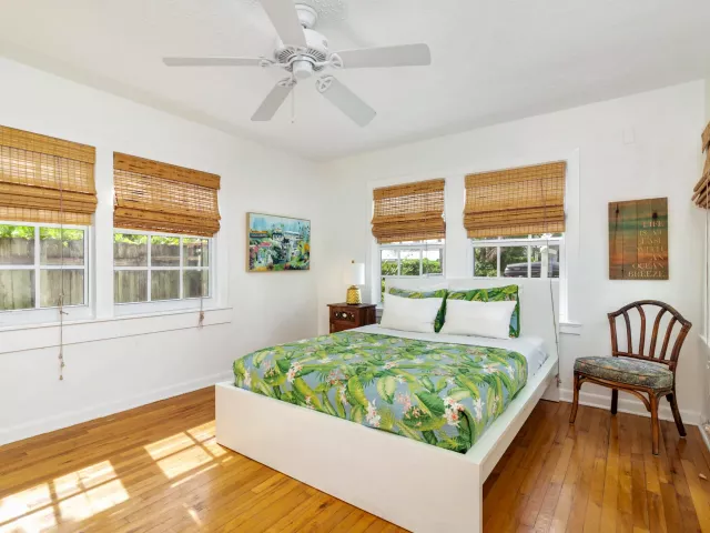 3-bedroom home for sale in West Palm Beach - 609 PALM Street - MondialRealty