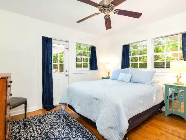 3-bedroom home for sale in West Palm Beach - 609 PALM Street - MondialRealty
