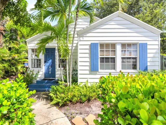 3-bedroom home for sale in West Palm Beach - 609 PALM Street - MondialRealty