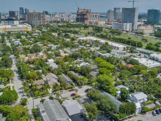 3-bedroom home for sale in West Palm Beach - 609 PALM Street - MondialRealty
