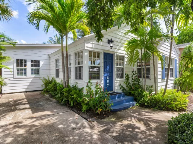 3-bedroom home for sale in West Palm Beach - 609 PALM Street - MondialRealty