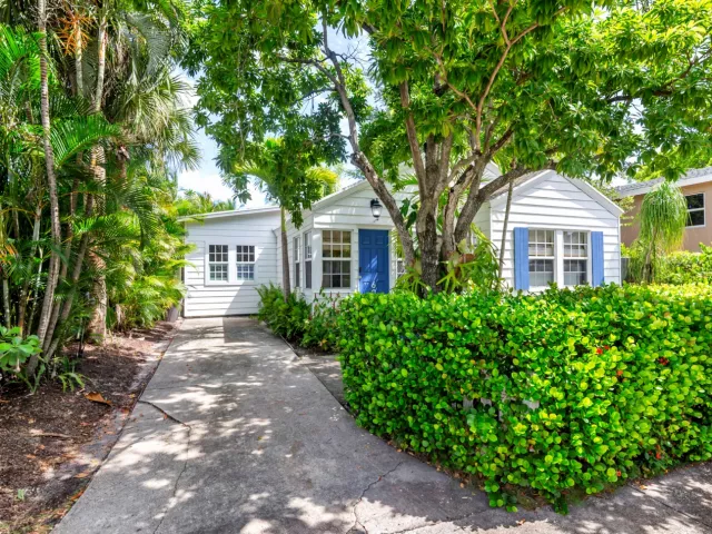 3-bedroom home for sale in West Palm Beach - 609 PALM Street - MondialRealty