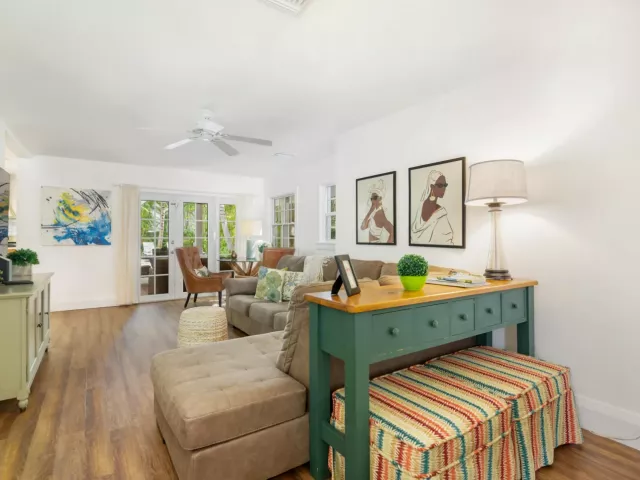 3-bedroom home for sale in West Palm Beach - 609 PALM Street - MondialRealty