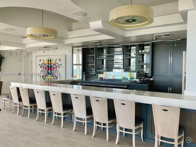 2-bedroom condo for rent in Sunny Isles Beach - 16425 Collins Ave 2016 - MondialRealty