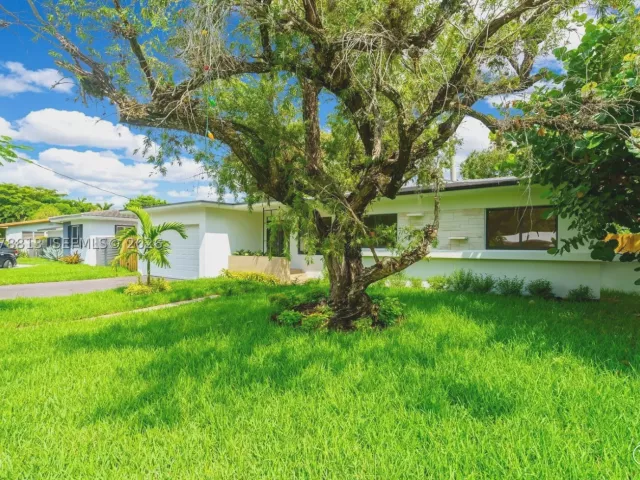 3-bedroom home for rent in Miami - 435 NE 114th St - MondialRealty