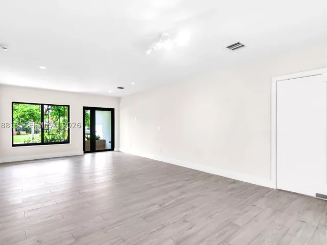 3-bedroom home for rent in Miami - 435 NE 114th St - MondialRealty