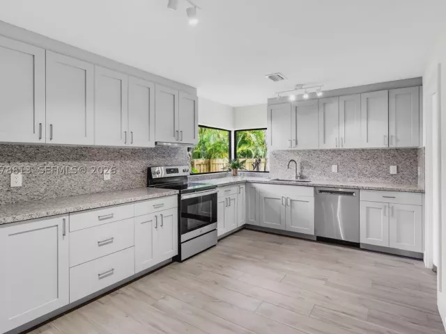 3-bedroom home for rent in Miami - 435 NE 114th St - MondialRealty