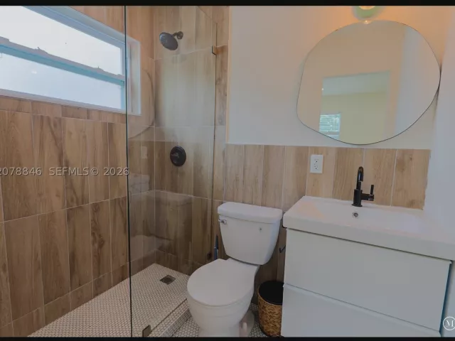 3-bedroom home for rent in Fort Lauderdale - 1332 NE 5th Ave 1 - MondialRealty