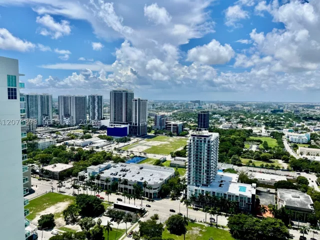 2-bedroom condo for sale in Miami - 1800 N Bayshore Dr 3710 - MondialRealty