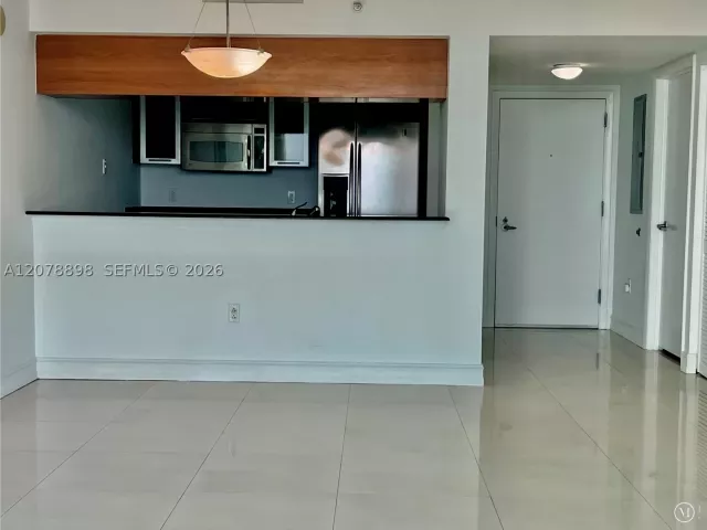 2-bedroom condo for sale in Miami - 1800 N Bayshore Dr 3710 - MondialRealty