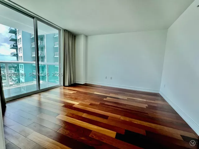 2-bedroom condo for sale in Miami - 1800 N Bayshore Dr 3710 - MondialRealty
