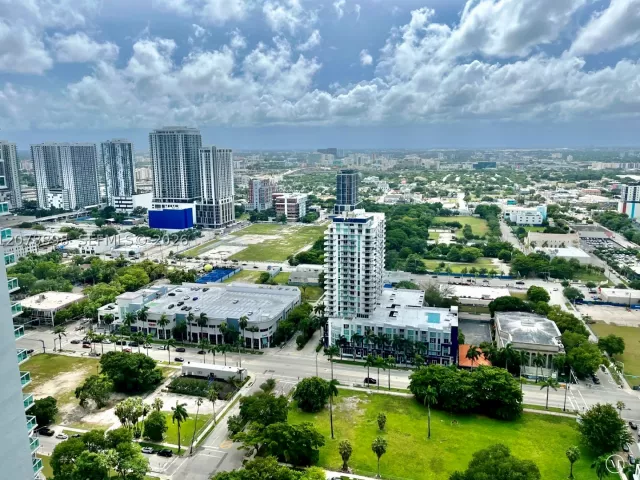 2-bedroom condo for sale in Miami - 1800 N Bayshore Dr 3710 - MondialRealty