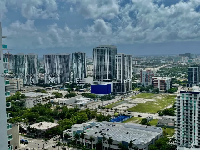 2-bedroom condo for sale in Miami - 1800 N Bayshore Dr 3710 - MondialRealty
