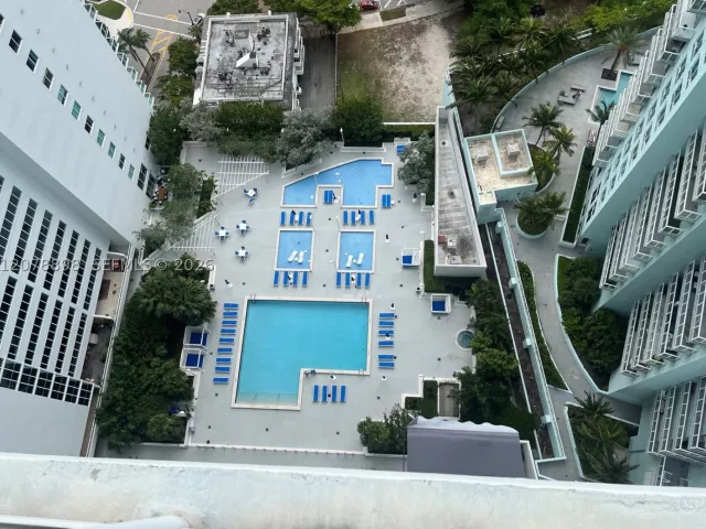 2-bedroom condo for sale in Miami - 1800 N Bayshore Dr 3710 - MondialRealty