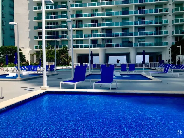 2-bedroom condo for sale in Miami - 1800 N Bayshore Dr 3710 - MondialRealty
