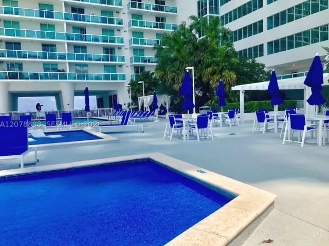 2-bedroom condo for sale in Miami - 1800 N Bayshore Dr 3710 - MondialRealty