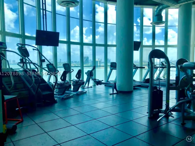 2-bedroom condo for sale in Miami - 1800 N Bayshore Dr 3710 - MondialRealty