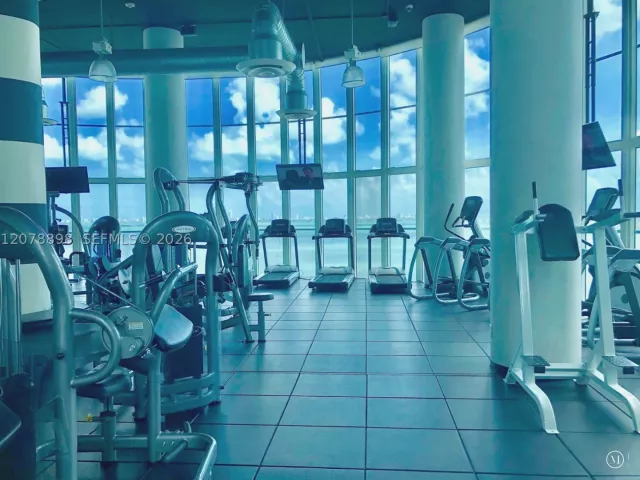 2-bedroom condo for sale in Miami - 1800 N Bayshore Dr 3710 - MondialRealty