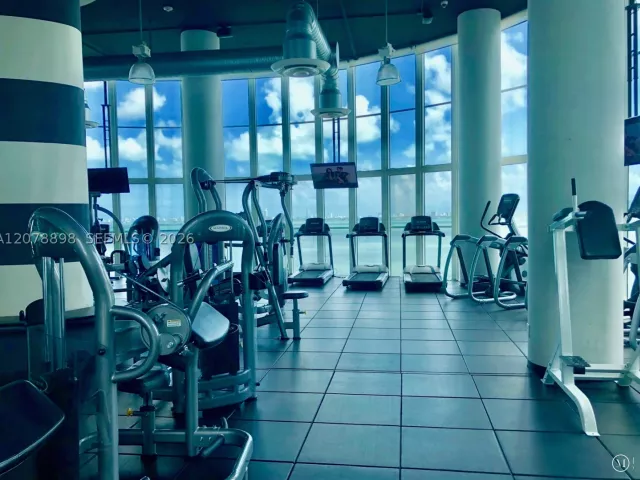 2-bedroom condo for sale in Miami - 1800 N Bayshore Dr 3710 - MondialRealty