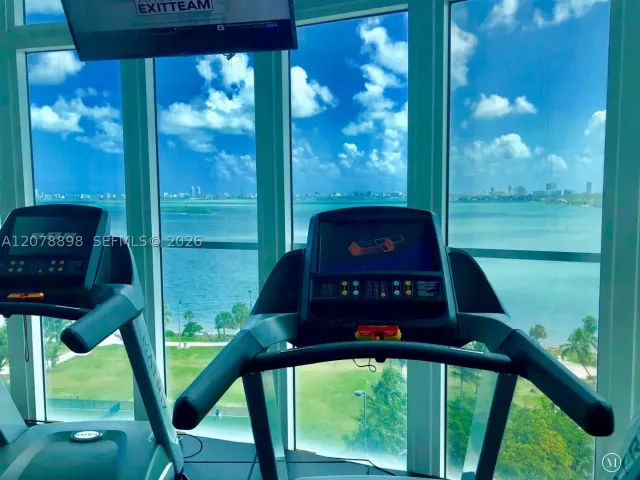 2-bedroom condo for sale in Miami - 1800 N Bayshore Dr 3710 - MondialRealty