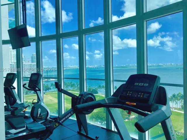 2-bedroom condo for sale in Miami - 1800 N Bayshore Dr 3710 - MondialRealty